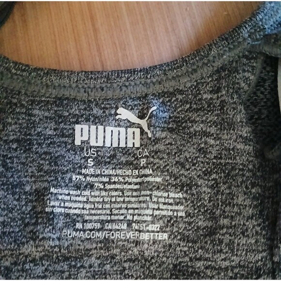 Women's SMALL Puma Performance Moisture Wicking 2 Pack Seamless Sports Bra - Picture 3 of 11